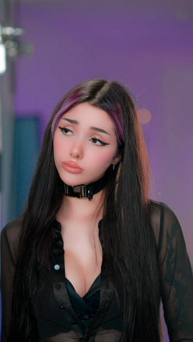 Can i b your favorite? ?❤️ https://t.co/jZHZgmGEkB