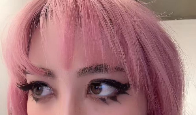 Soy una rata rosa ? https://t.co/XKEXrWcGh9