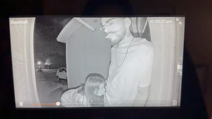 Would you let me come to your door step? https://t.co/plQTganctV