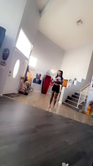 It&rsquo;s a legit question! https://t.co/jAc3kanyvV<a href="/tag/eminem"class="tags"><span>#eminem</span></a>