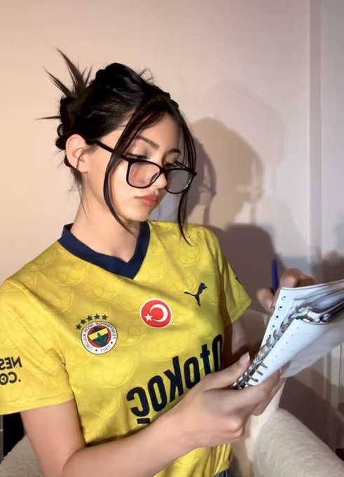 Fenerin derbiyi kazanması icin gerekli hesaplamaları yapiyorum https://t.co/g1xtMMZWo3