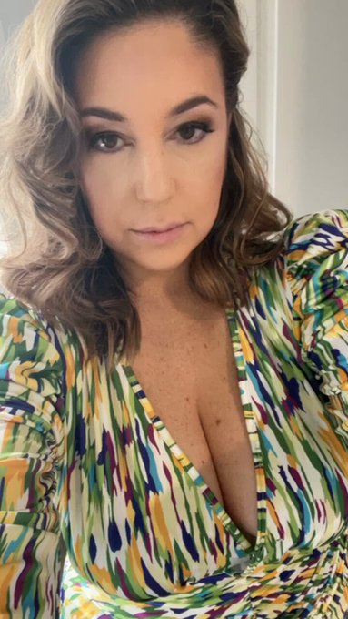 Whatever_Amy’s pics and videos