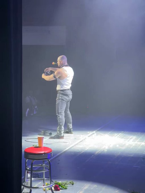 Some clips from Friday night show at the Congress Theatre in Eastbourne 🤠 Finally managed to take my<a href="/tag/edinburghfringe"class="tags"><span>#edinburghfringe</span></a>