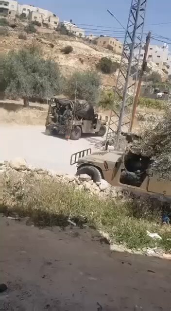 قوات الاحتلال تقتحم بلدة الريحية جنوب الخليل 