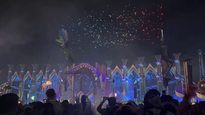 2 pic. #edc highlight was seeing it from above and seeing @Zedd set. Honestly best set of the festival