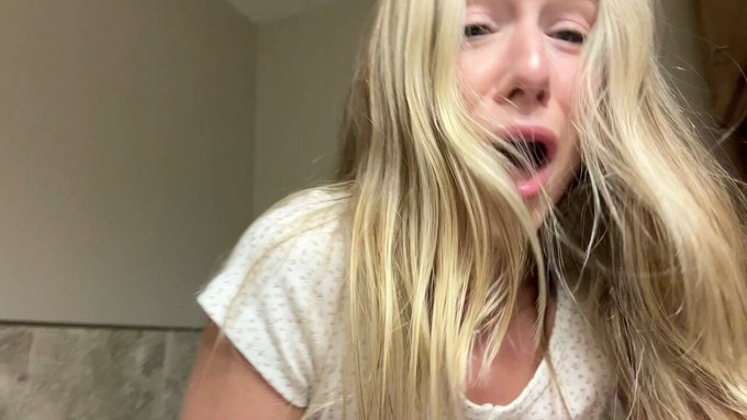 public squirting orgasms at my moms eye doctor appointment 💦 https://t.co/hpg7atoZCn https://t.co/SB