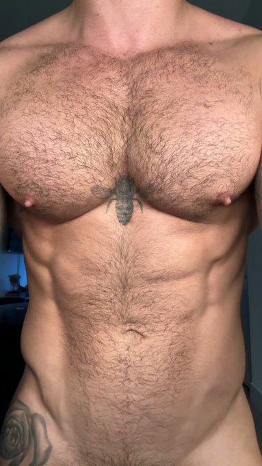 Chest checking https://t.co/s0XDl2sVqI