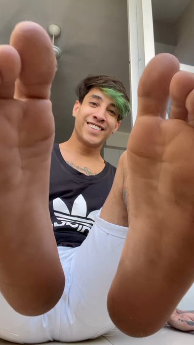 tattooboyfeet 🔥onlyfans $8 🔥