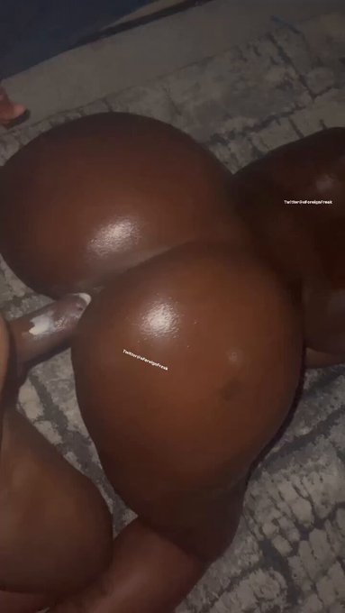 He told me throw it back abow ? https://t.co/ocuyeSaO7p