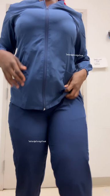 Snuck Off At Work?To Make A Little Strip Tease Video For You Daddy? My Favorite Part Was The Ass Spread??‍?
I