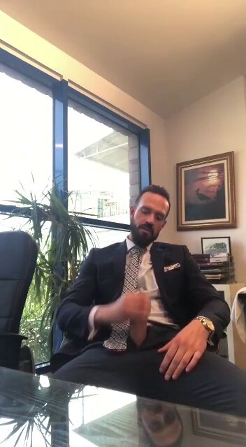 Sex in work !!!!

Now I am Madrid for 2 months . 
https://t.co/Zl0tzklyv4 
If you make a movie together