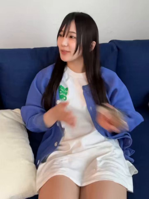 今日は何色かわかった？｜裏垢女子 チャットレディ 下平玲夏さんのエロ動画（@ReikaTweet）