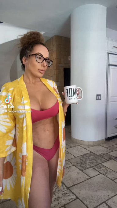 True Story 😂😂 https://t.co/cQ3n9JHoN1