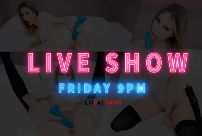 ?Going ✨LIVE✨on @realloyalfans tonight at 9PM EST?

Will you be joining me? ??? https://t.co/V2HRMAA
