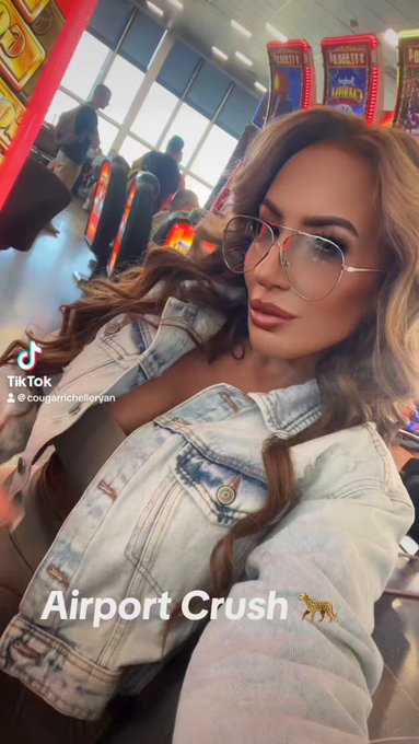 Oh hi 😈🐆 https://t.co/wAVjaZuiJ2<a href="/tag/hawktuah"class="tags"><span>#hawktuah</span></a>