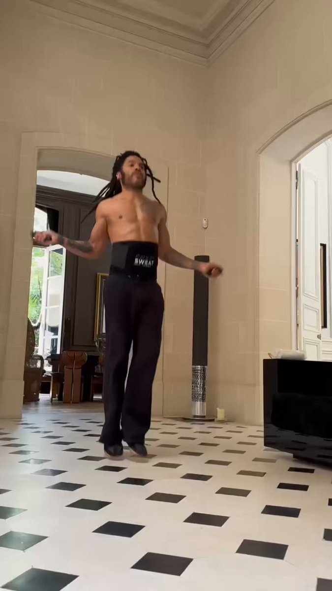 Lenny Kravitz) until:2024-06-18 since:2024-06-02