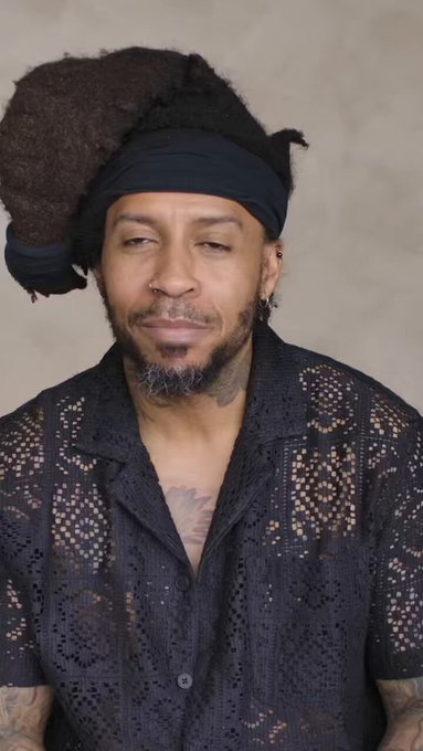 Music has been my connection to the world, without it I'd still be living in my shell. 🇨🇦🇳🇬🇩🇪👽  'The<a href="/tag/blackmythwukong"class="tags"><span>#blackmythwukong</span></a>