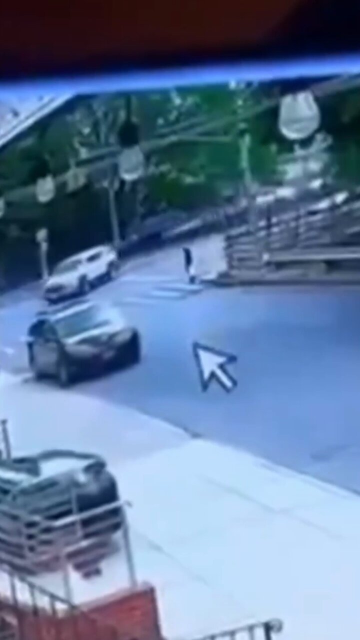 [問卦] 美國A柱很大根嗎？老人被右轉卡車斬首