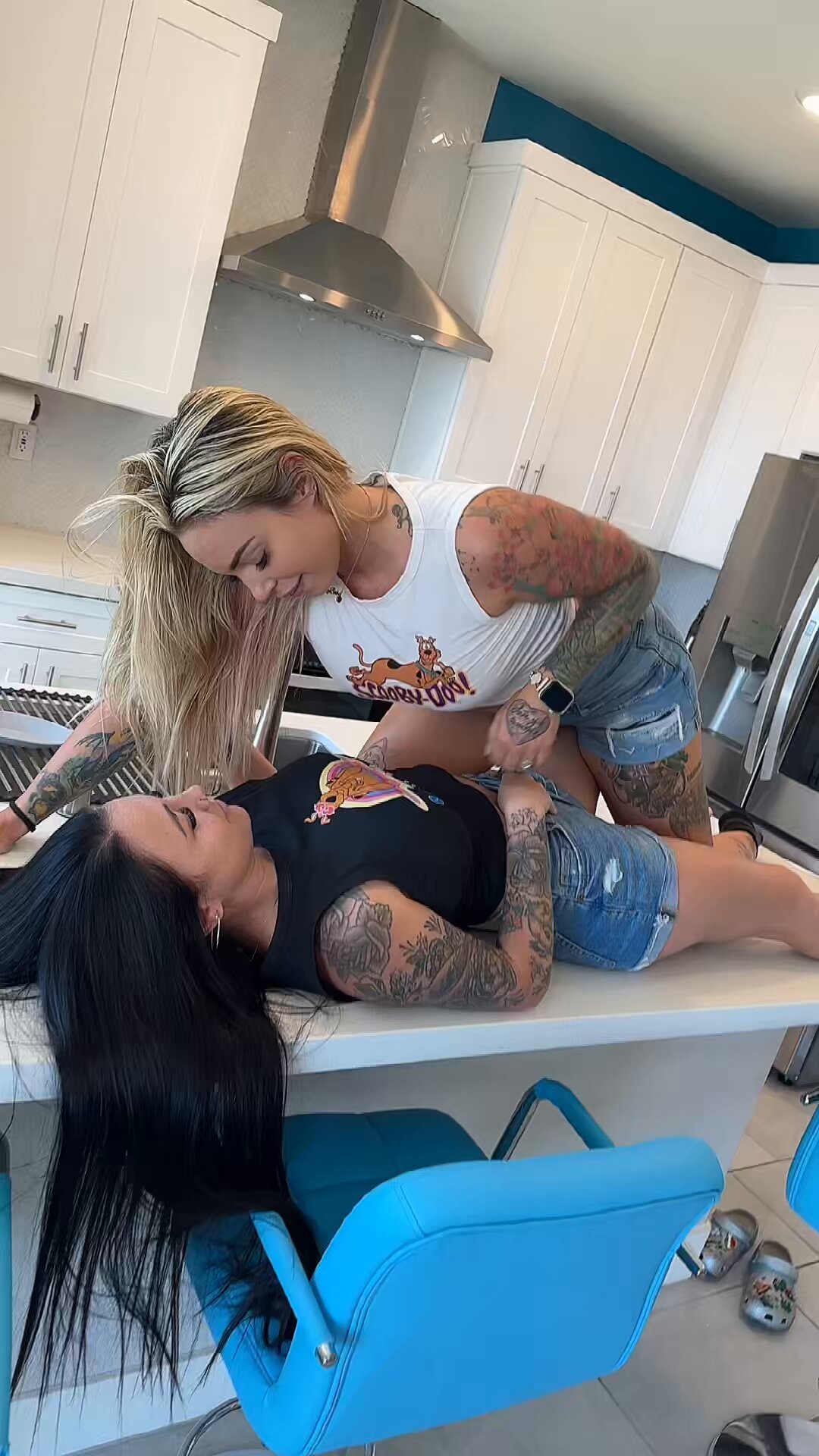 TheKinkyCooks on X: Released a video today wife @xo_rybaby 😈😜😜  t.coGWH4ommweF  X