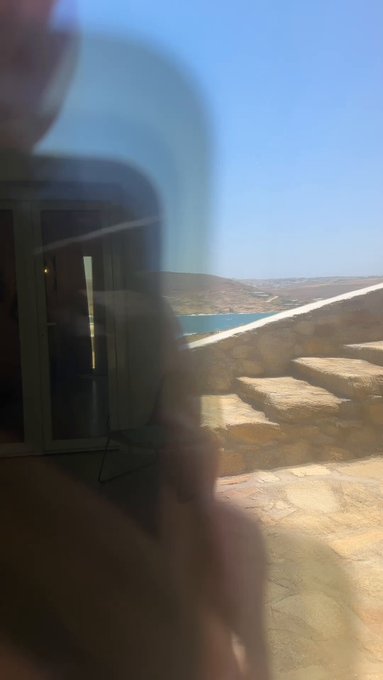 FILM&Eacute;E EN CAM&Eacute;RA CACH&Eacute;E PAR MON MARI &nbsp;🤫😱  Alors que je me fais baiser par la grosse queue de Yanick Shaft<a href="/tag/friends"class="tags"><span>#friends</span></a><a href="/tag/mykonos"class="tags"><span>#mykonos</span></a>