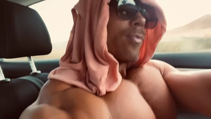 Would you want to take a ride with me? 😋 https://t.co/iZ7OB9Mos2