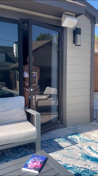 Baby, I can&rsquo;t decide! Which bikini should I go with today? 💋 #bikini #choosemyoutfit #summerloving https://t<a href="/tag/bikini"class="tags"><span>#bikini</span></a><a href="/tag/summerloving"class="tags"><span>#summerloving</span></a><a href="/tag/choosemyoutfit"class="tags"><span>#choosemyoutfit</span></a>