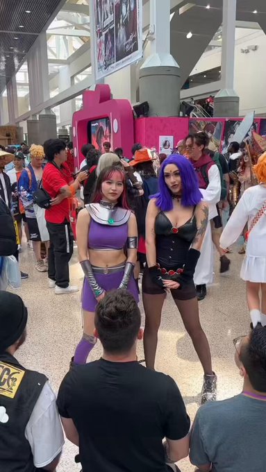 Kneel for us https://t.co/WVnt5OGt2V