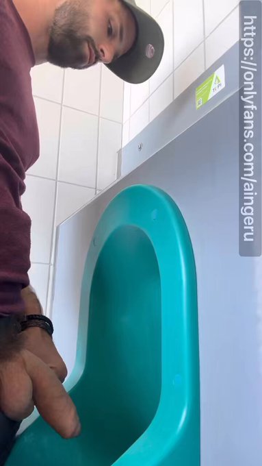 In case you didn’t see my dick soft ?
Road trip ??

https://t.co/VVAFgIJlWZ https://t.co/0QHdA2CICi