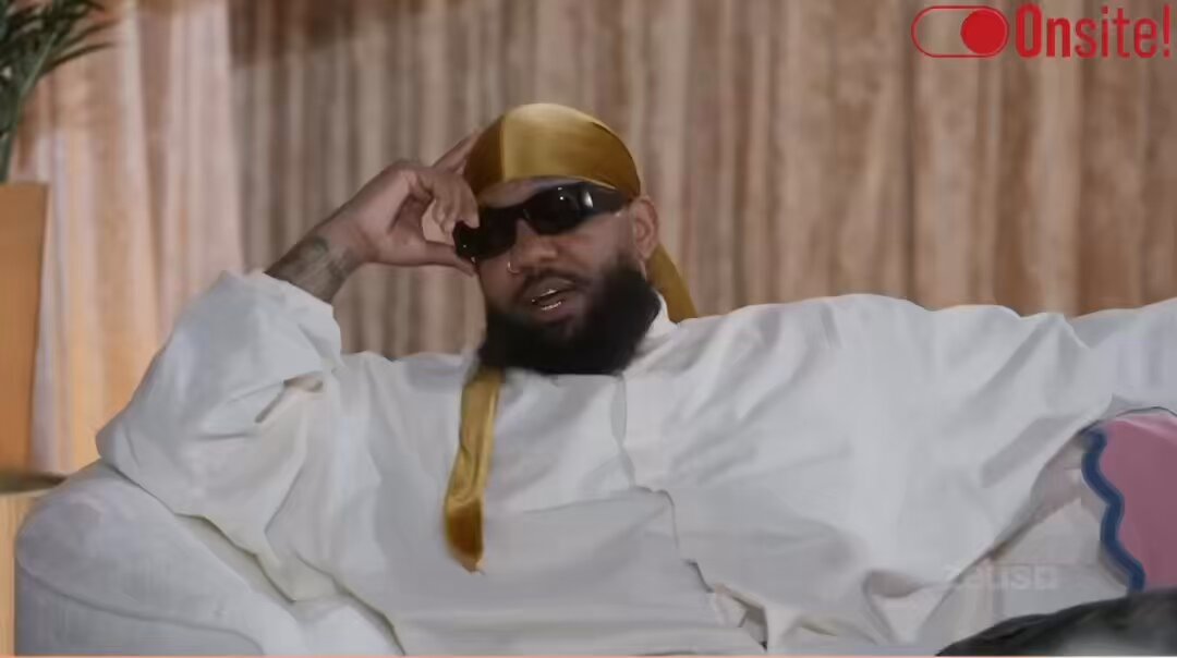 ATL 31st - 4TH . a nudist ; no link in bio .🌈😈 - ; this is about to be a good show 😭😭😭 i kii’d the whole interview !