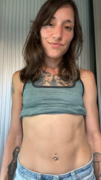 Rachel Olivia’s pics and videos