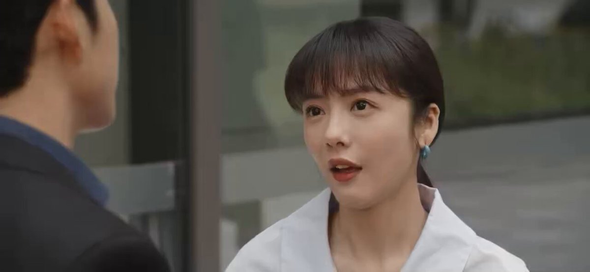한동군 어른남자미 느낄려면 장강계시록봐라 1-3화는 각 캐릭터 설명하느라 일얘기많지만 4화부터 어..? 재밋네 하다가 5화 뒤부터는 응 인생드라마~...