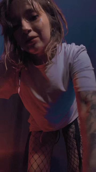 Today and tomorrow are my last days online before I go back to my lovely Asian home 😍💚  Enjoy your last<a href="/tag/footfetish"class="tags"><span>#footfetish</span></a><a href="/tag/feet"class="tags"><span>#feet</span></a><a href="/tag/feetpic"class="tags"><span>#feetpic</span></a><a href="/tag/dominafeet"class="tags"><span>#dominafeet</span></a>