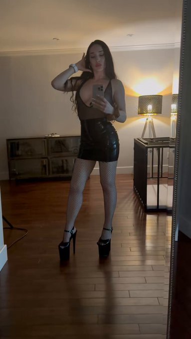 Bring your naughty ass over here https://t.co/cAyaR1HrPA