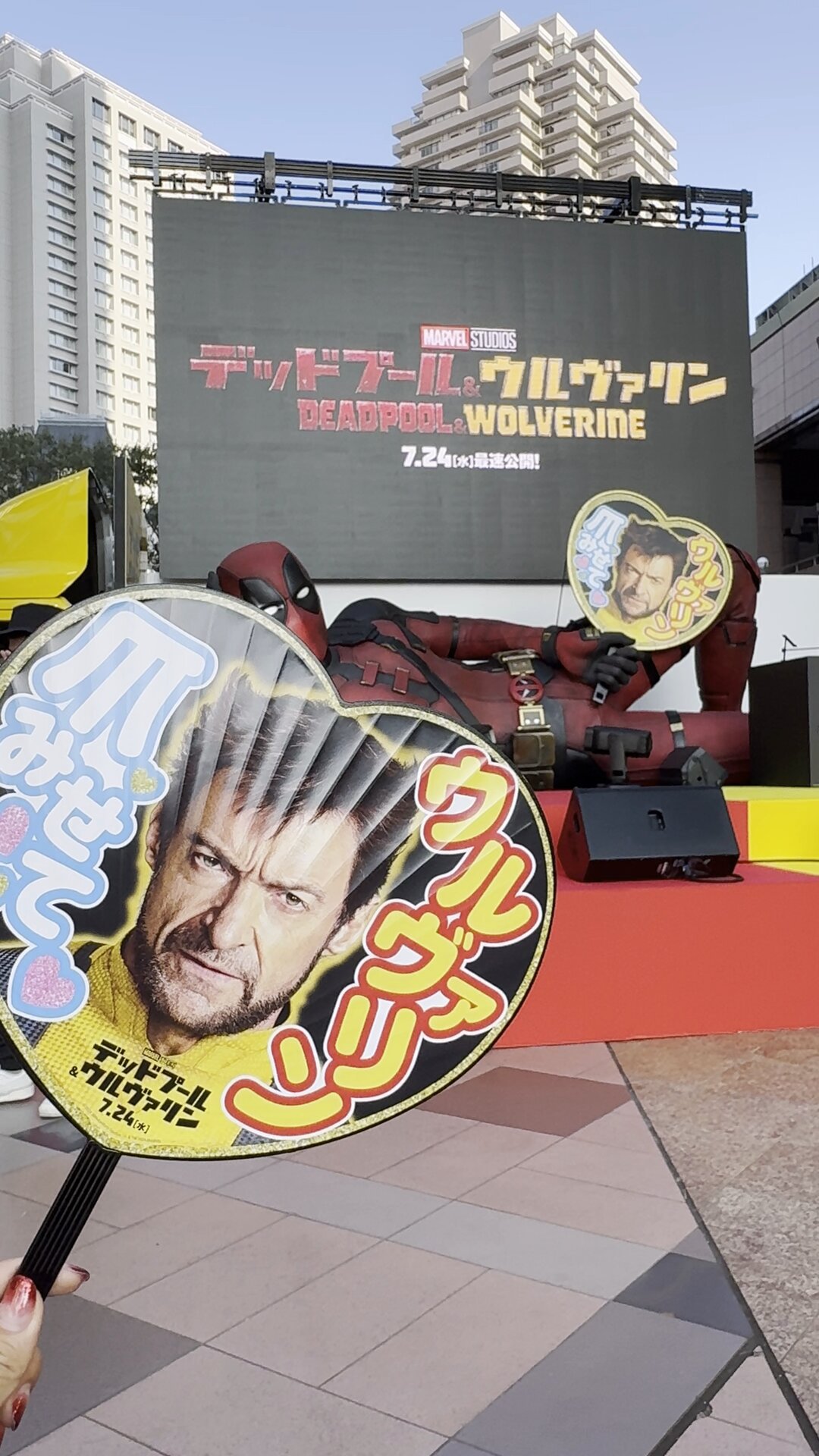 デッドプール＆ウルヴァリンと記念撮影も！マニア垂涎の限定
