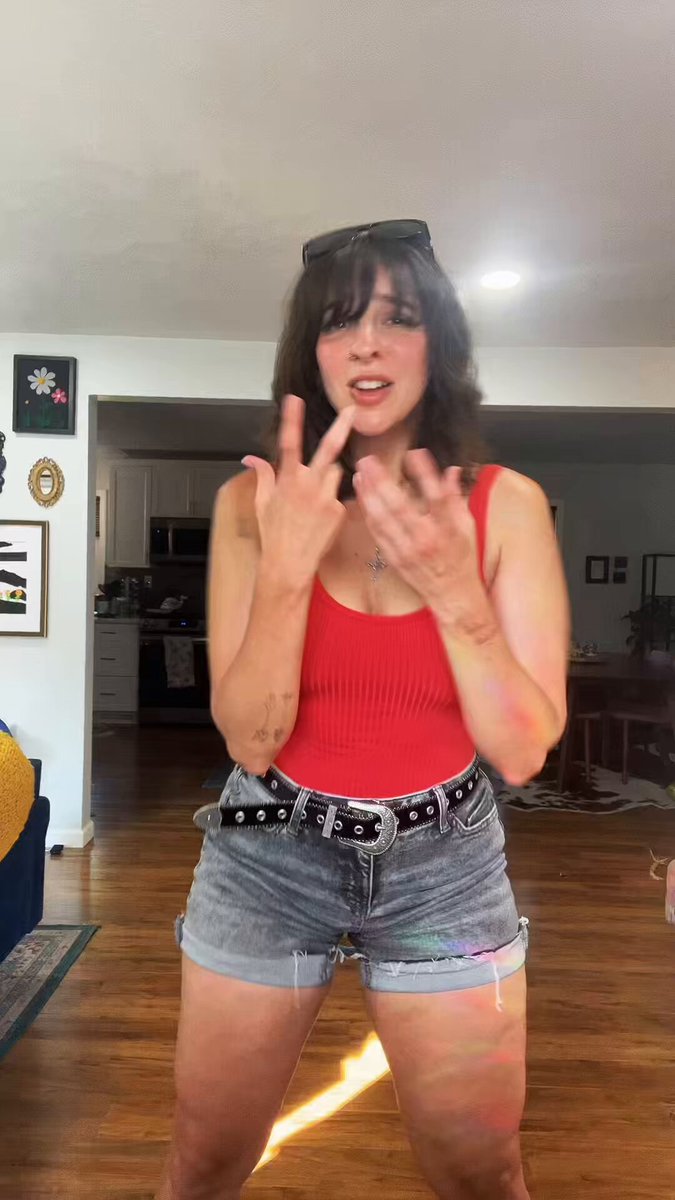 @GabbieHannas video Tweet