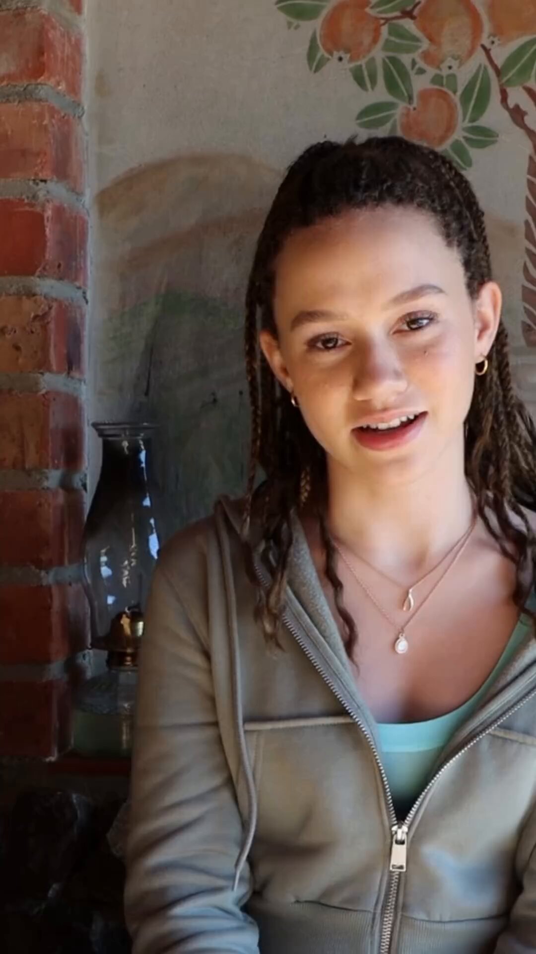 @ChloeColemanActs video Tweet