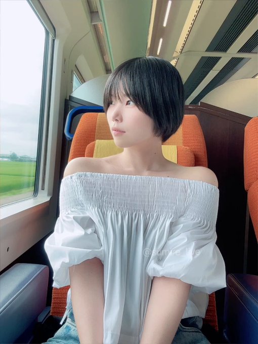 【すみれchエロ】SNSで話題のボーイッシュ女子すみれchさん（@sumire_live）