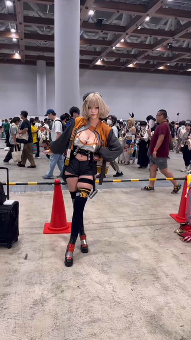 コスプレイヤー菌烨takoのTwitter動画2