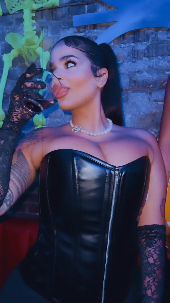 Hana Ali @hanaali60924600 a new model embodying the spirit of Ash KSA a_ash747