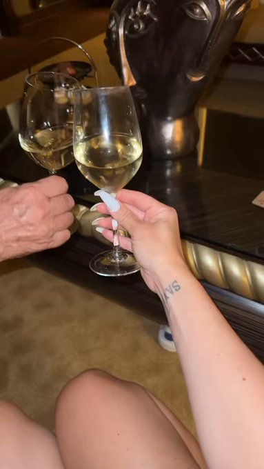 For the 40th meeting?? https://t.co/I9LMXU1whA