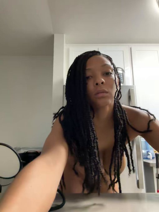 Just making dinner https://t.co/gp833Q76Tz