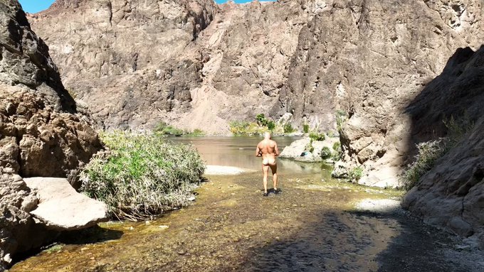 Another full day outside in the wilderness. Hanging with @EddiePatrickXXX, @canyoncolex & @Sebastian_bluu