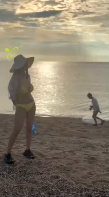 コスプレイヤー三色にゃんこのTwitter動画2