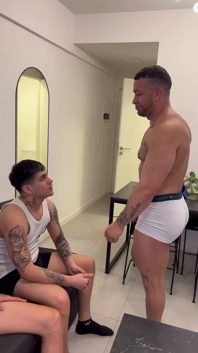 RT @boytattook: Ser unos niños obedientes y cojer duro al ti20240825020202