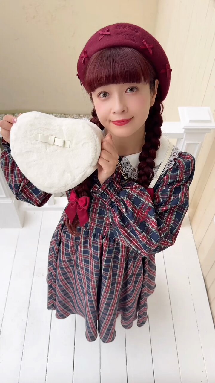 ハッピードリームキティワンピース青木美沙子さんしまむらオーバーニーセット レディース オーバーニーソックス（青木美沙子×サンリオ