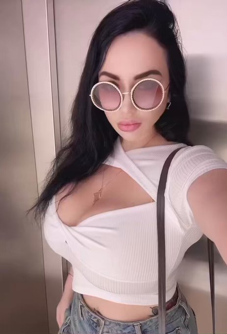Sweet kiss from me to you ??
Don’t forget to subscribe today and get your gift ?:

https://t.co/206fhvdDqC