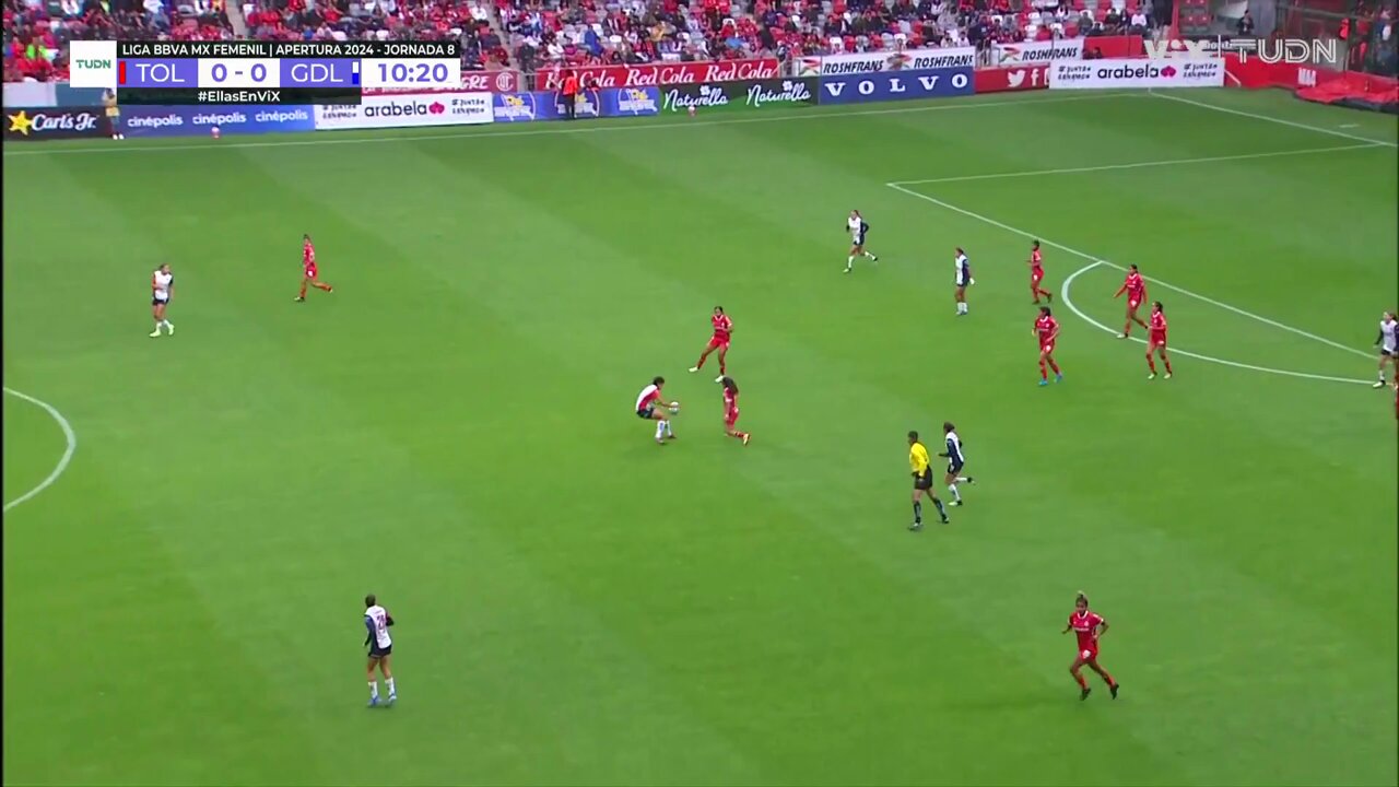 ¡Golaaaaazo del Toluca! ⚽️✨Michaela Abam abre el marcador en el infierno y ya le están ganando a las Chivas 🔥👿@TolucaFemenil 1-0 @ChivasFemenil 🔴EN VIVO POR VIX