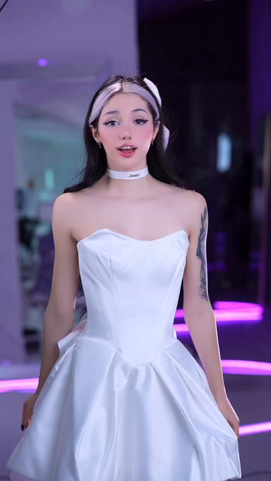 The better version of snow white ?? https://t.co/fD6ClrQ9QF