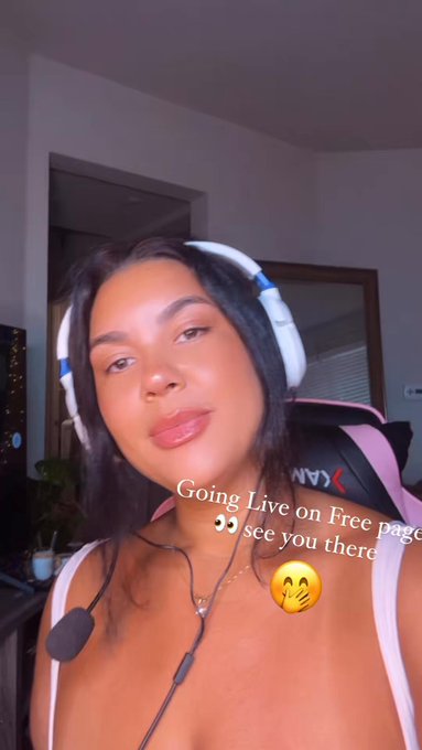 I am live right now on my FREE page !! Come say hi ☺️☺️☺️??⬇️??⬇️‼️⚠️‼️⚠️
https://t.co/cEywA22vtA https://t