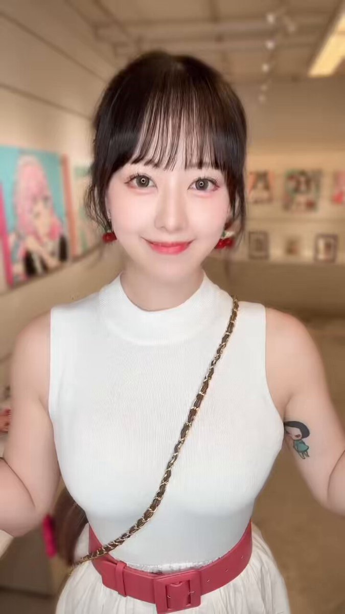 Video oleh @mina_pochico